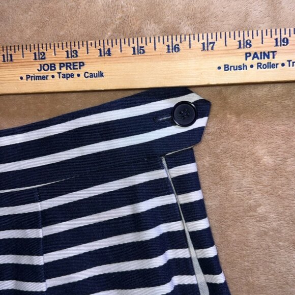 J Crew Women 8 Navy Cream Striped Pleated Cotton Nautical Zip Side Shorts (U) - Picture 4 of 8